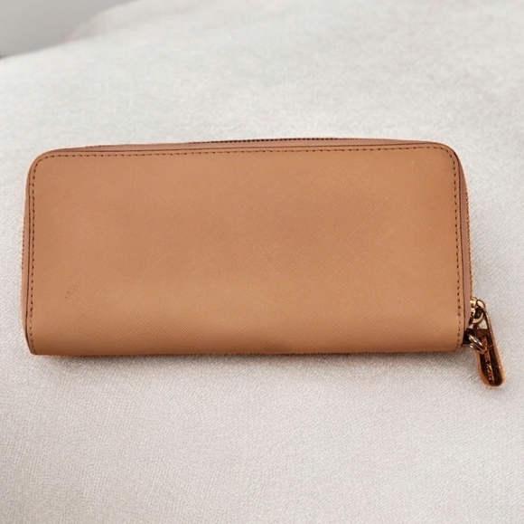 Michael Kors Jet Set Travel Large Camel Leather Continental Wallet - Picture 2 of 8